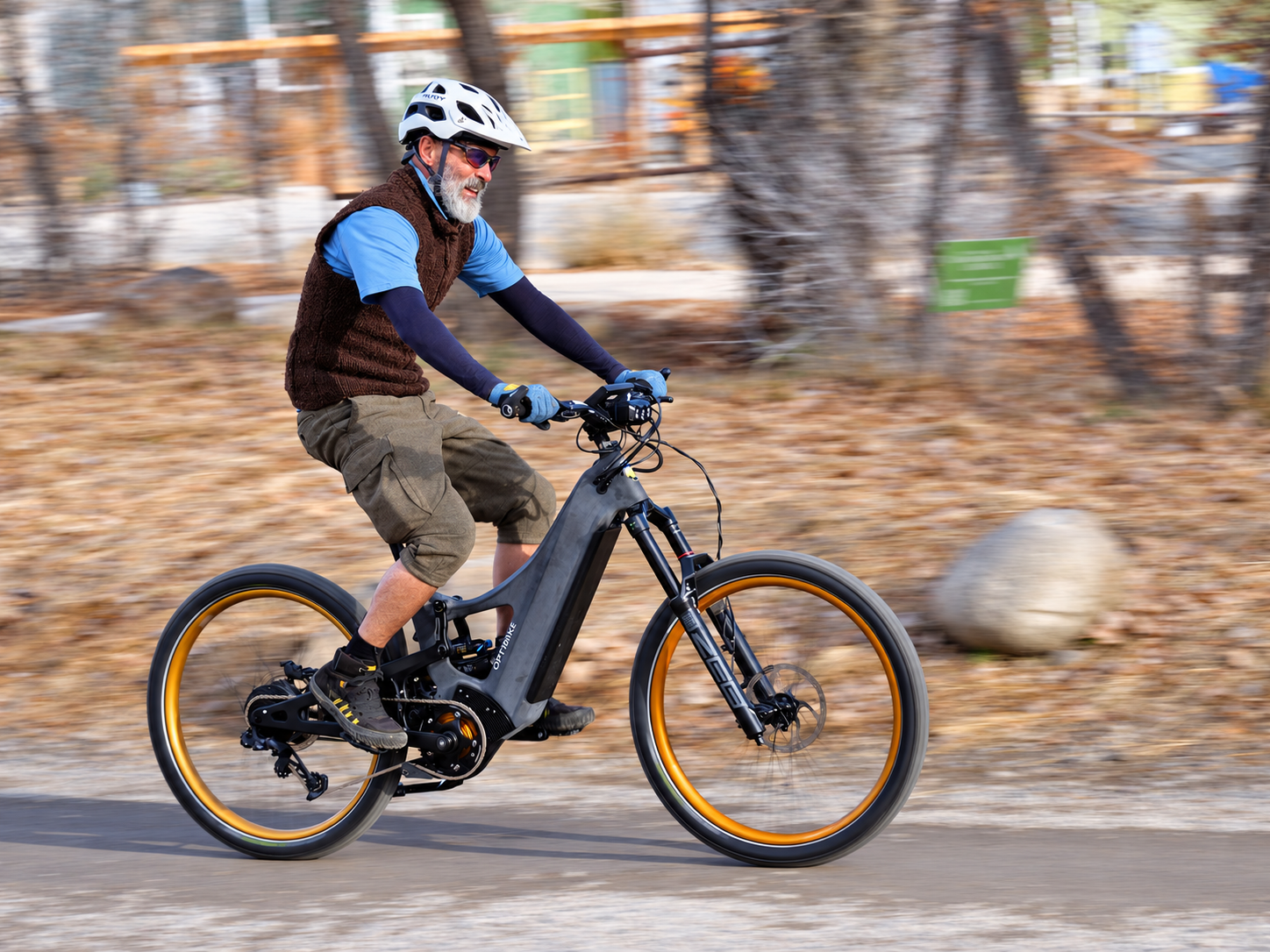 Sustainability & Smart Buying – The Smart Cyclist’s Guide: Why Buy a Refurbished or Used E-Bike from Optilogix?